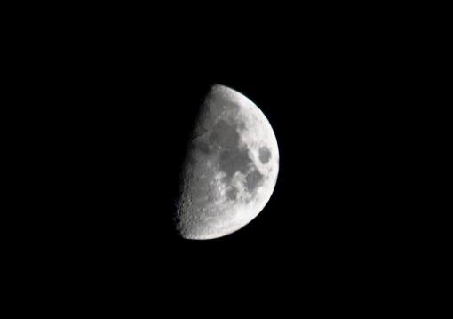 Otra foto de la luna, algo mejor